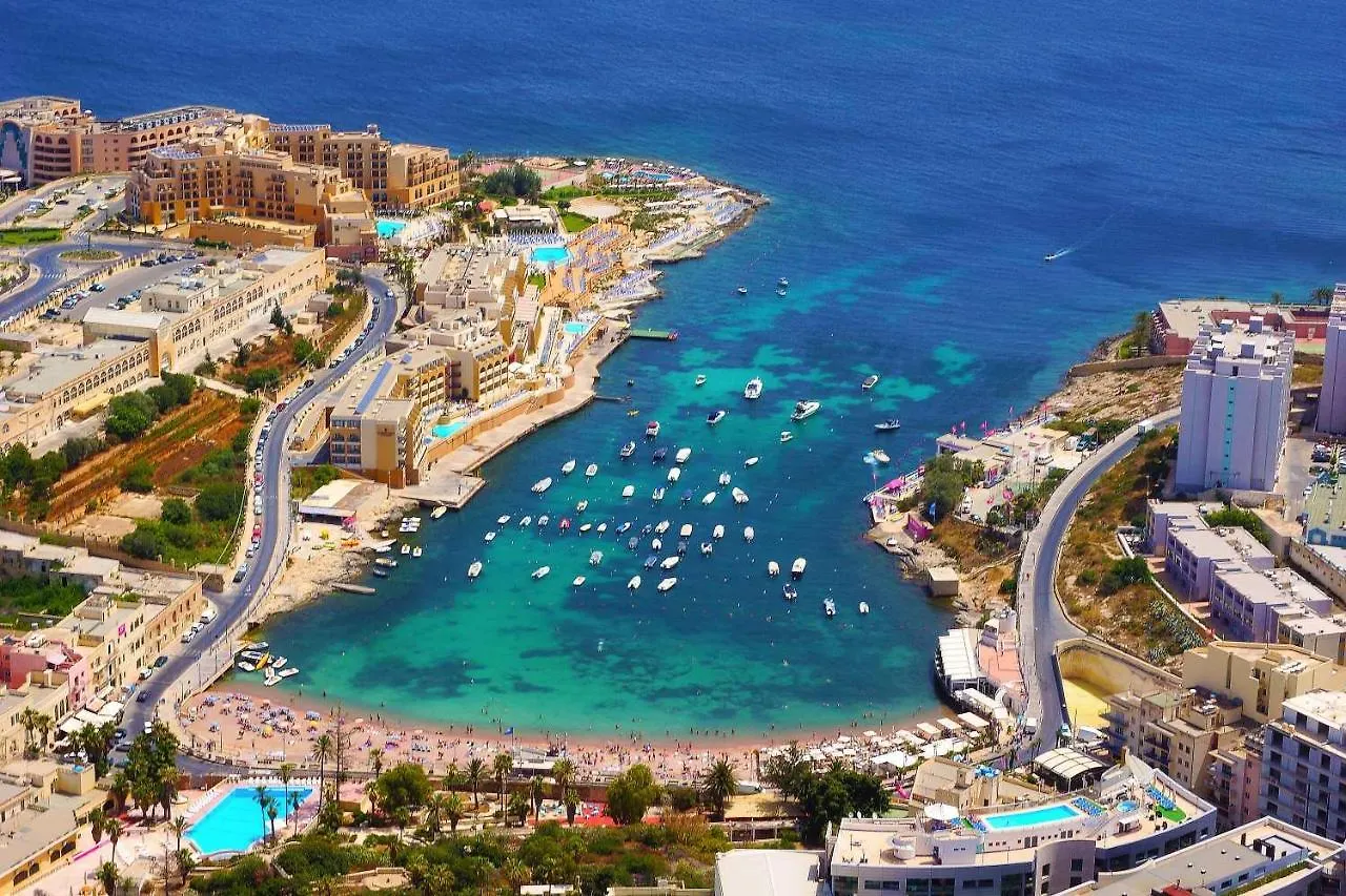 Top Location 2 Bedroom With Terrace Sliema 0*,