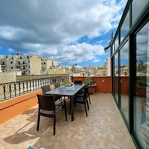 Apartment Fantastic 3 Bedroom Duplex Penthouse With Terrace, Sliema