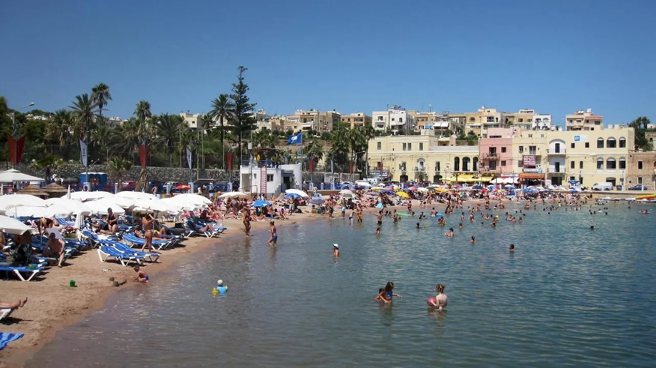 Top Location 2 Bedroom With Terrace Sliema Apartment